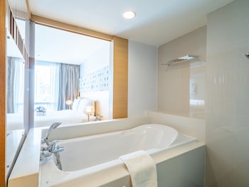 vela dhi glow pratunam