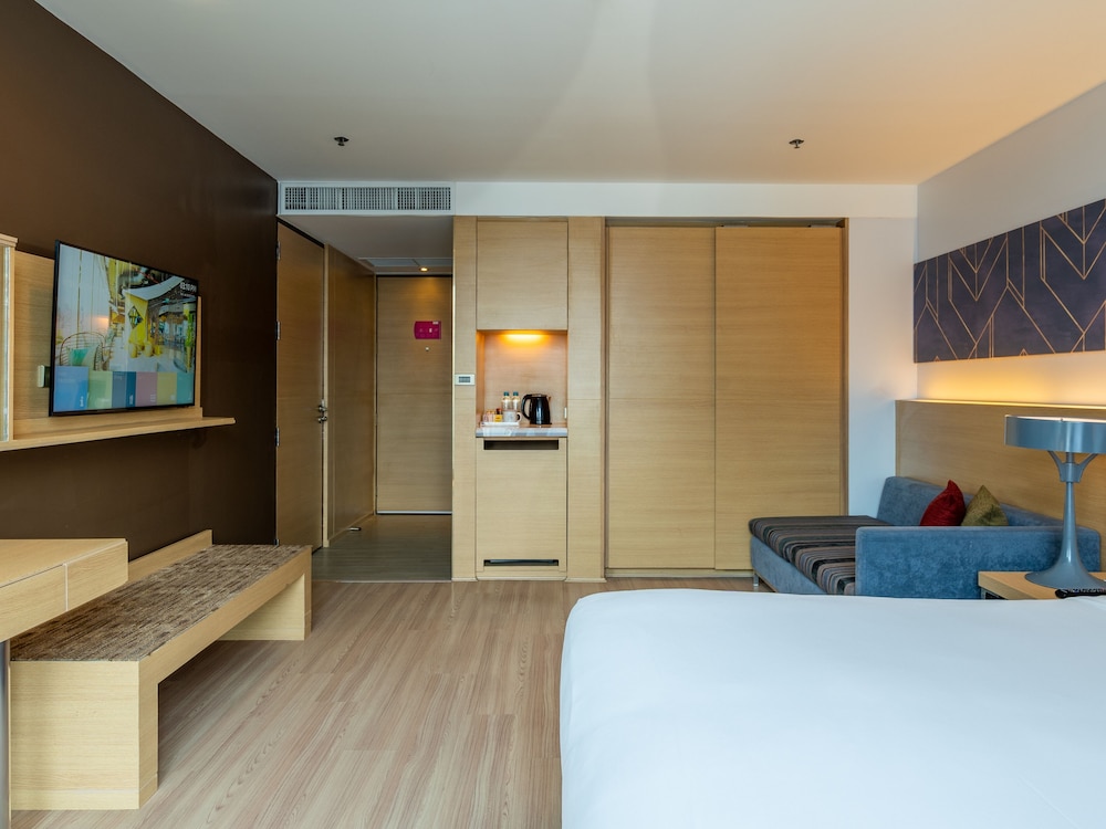 vela dhi glow pratunam