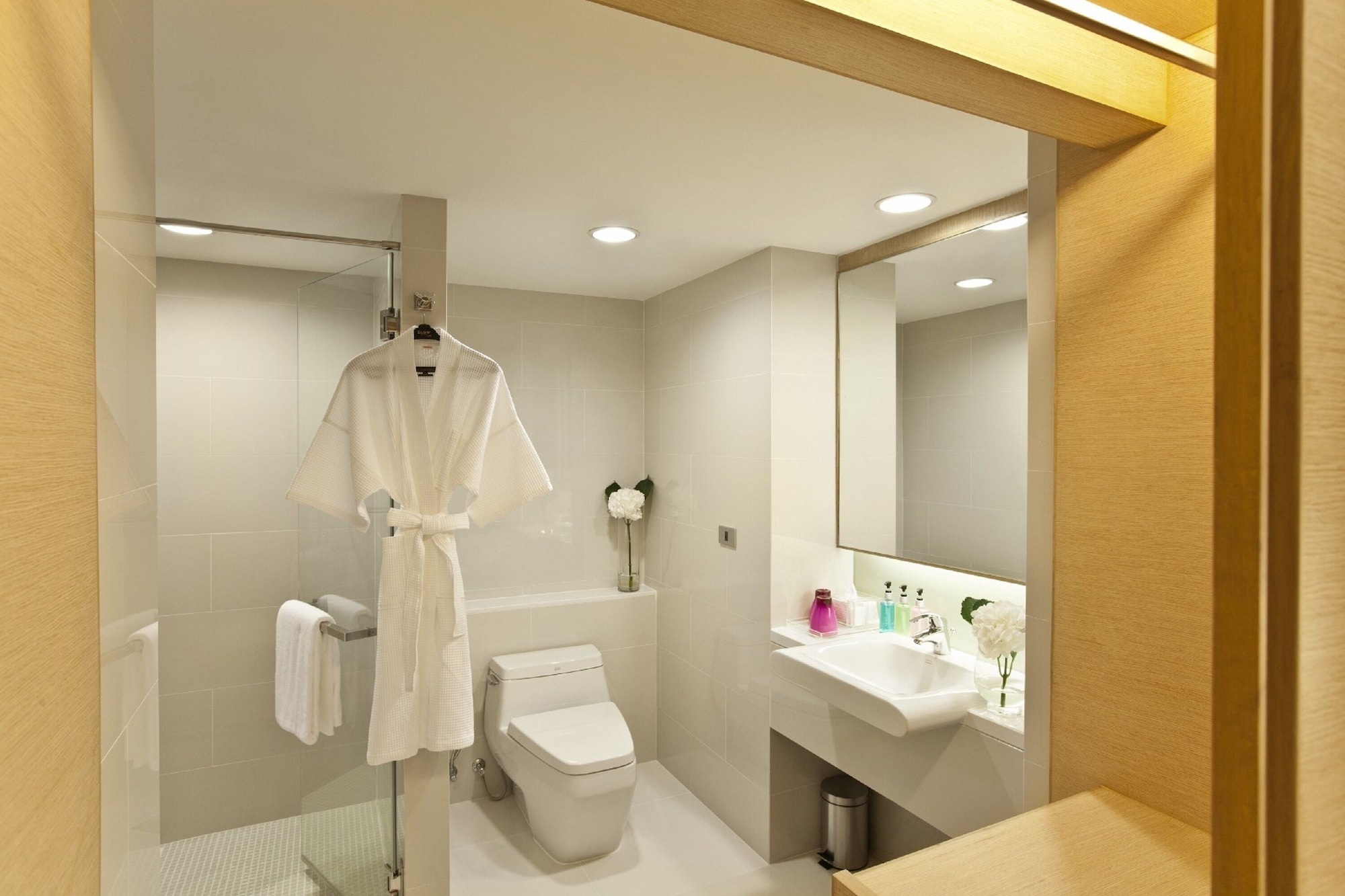 vela dhi glow pratunam