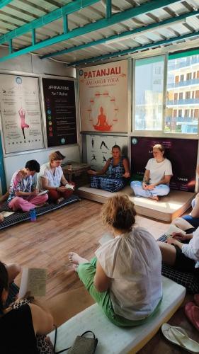 yes retreat rishikesh