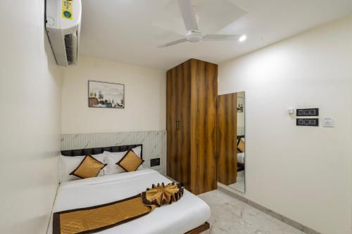 Hotel Money Plant,,3 star