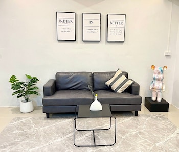 Bedter Hotel Phang Nga,,2 star