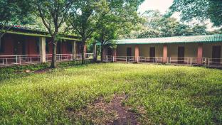 whispering peepul resort