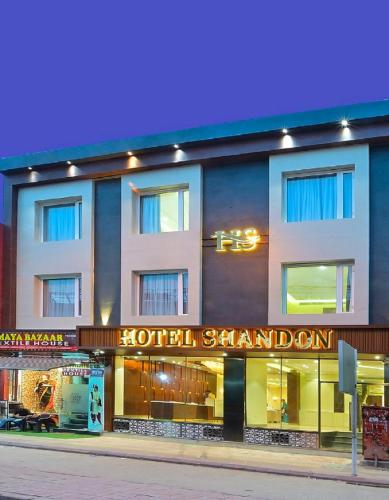 hotel shandon 2 mins from cannaught place