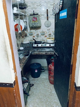 milestone homestay agra