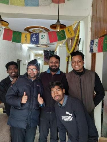 milestone homestay agra