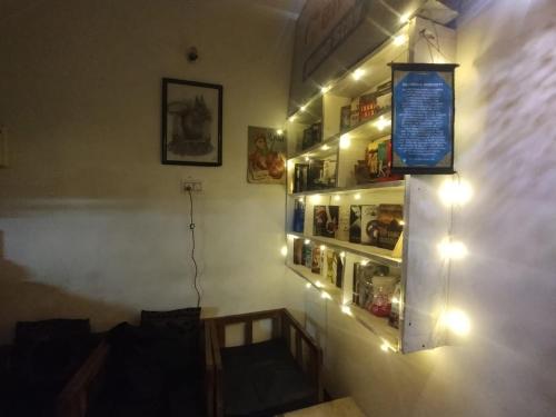 milestone homestay agra