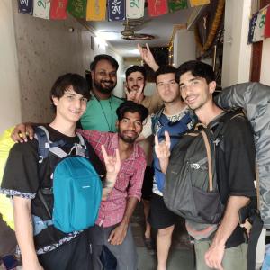 milestone homestay agra