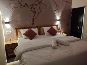 milestone homestay agra