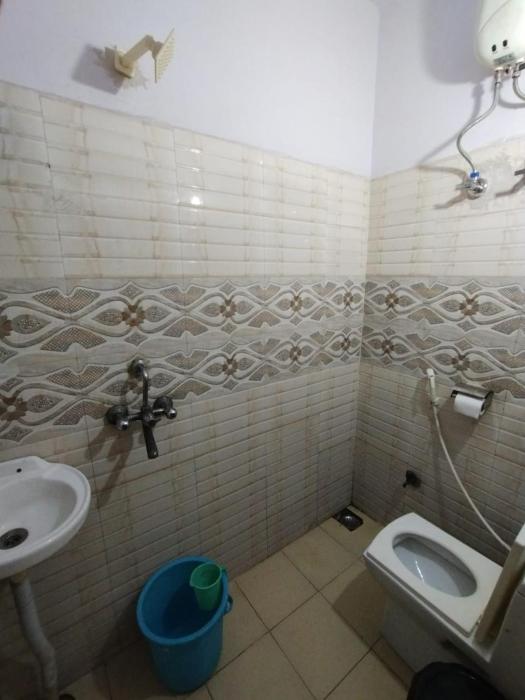 milestone homestay agra