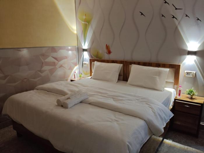 milestone homestay agra