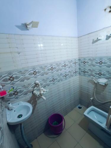 milestone homestay agra