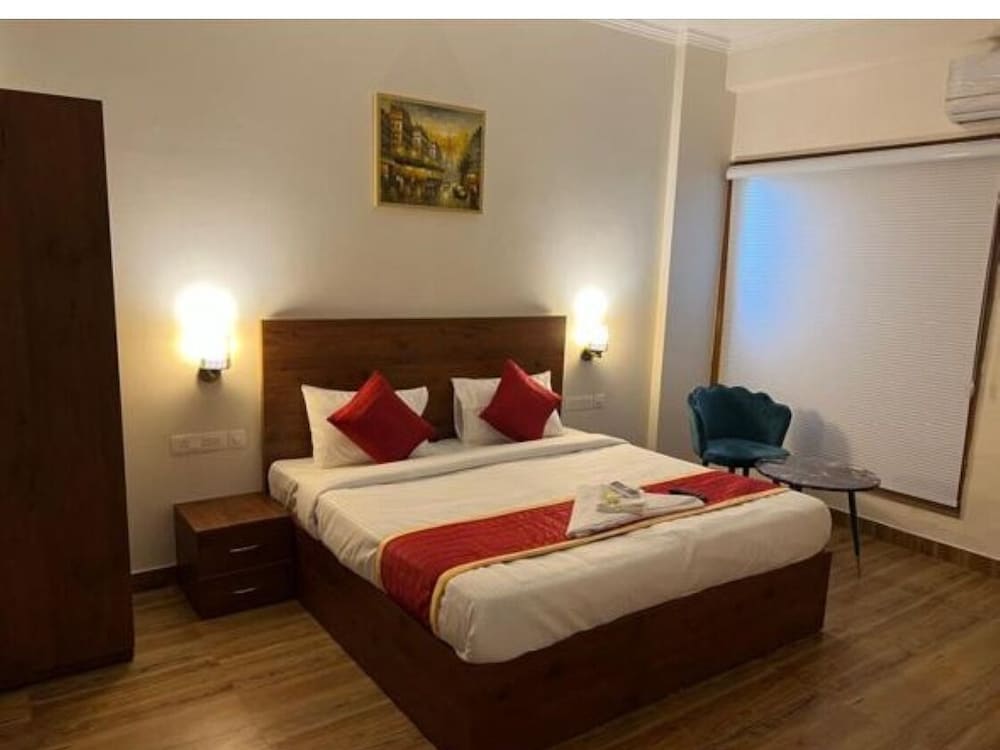 hotel sunlight brown by grb