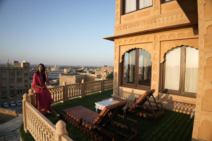 hotel durjay garh