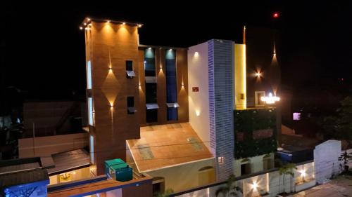 Suthanthira Stay Inn,,2 star