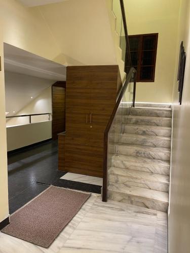 suthanthira stay inn