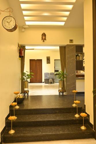 suthanthira stay inn