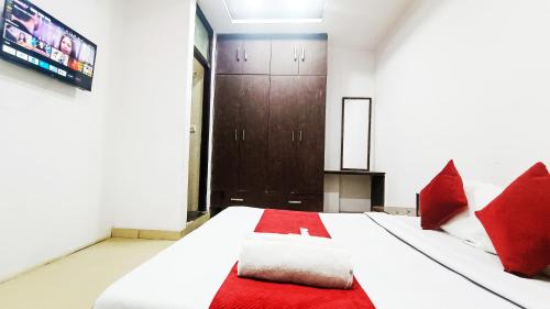 Hotel Maharaja Inn - Lajpat Nagar I,,3 star