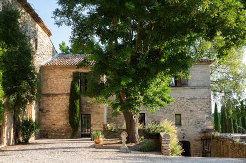 prieure saint nicolas les maisons
