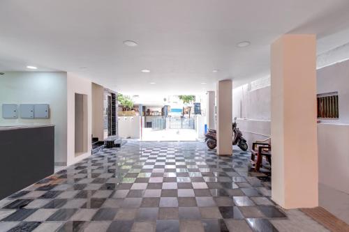 Hotel O Leela Elite,,3 star