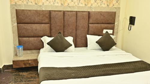 Hotel Kaka Inn,,2 star