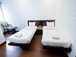 hello stay hotel 5022 marathahalli bangalore