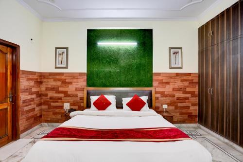 The Everest 43,,3 star