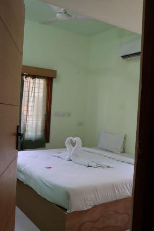 lingaas archana homestay
