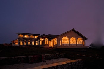 emerald stays ooty by voye homes