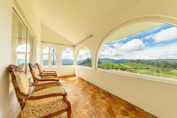 emerald stays ooty by voye homes