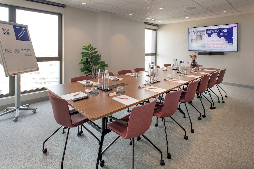 sevenline aparthotel purpan toulouse