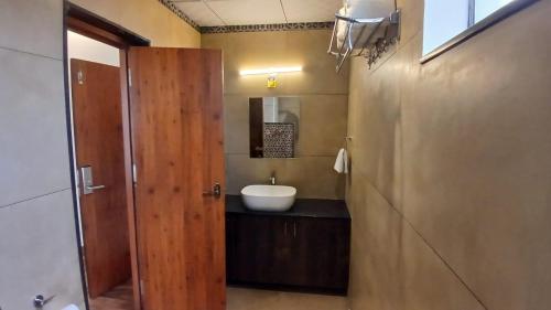 pph living rajathagiri palace premium