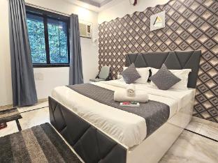 astha kandivali service apt