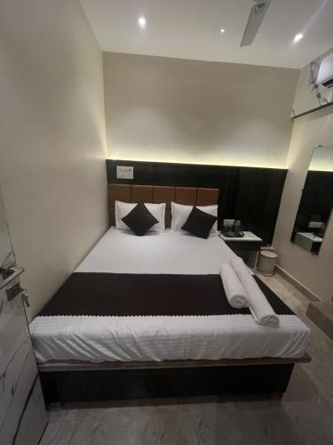 Hotel Powai Palace,,3 star