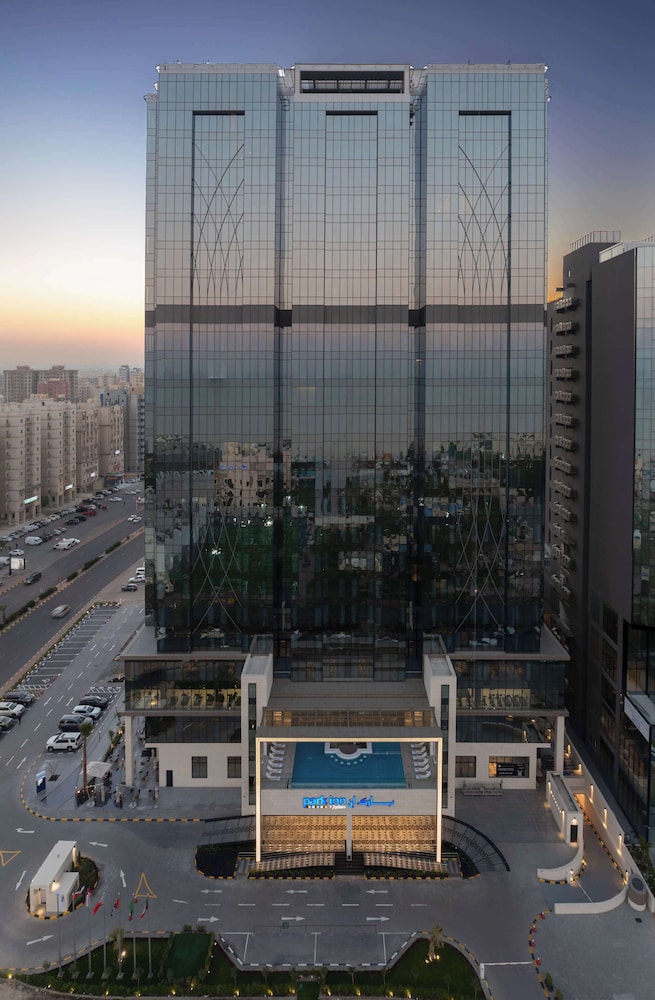park inn by radisson hotel and apartments kuwait
