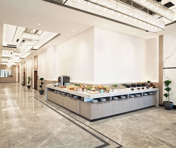 park inn by radisson hotel and apartments kuwait