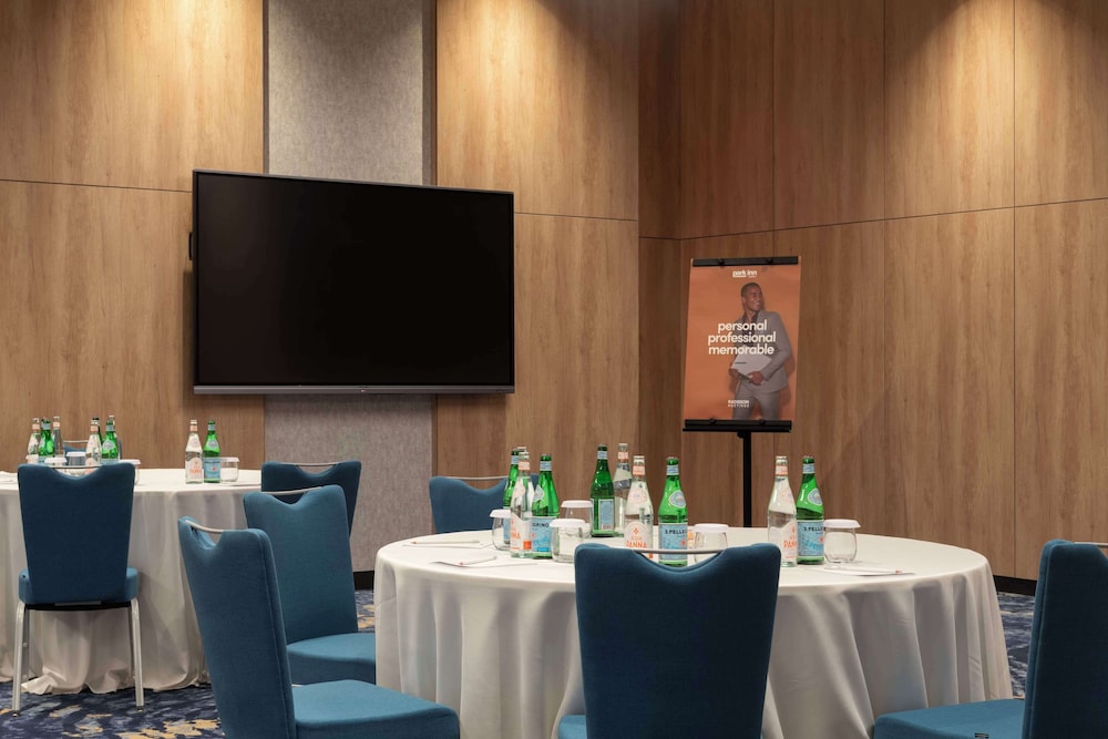 park inn by radisson hotel and apartments kuwait
