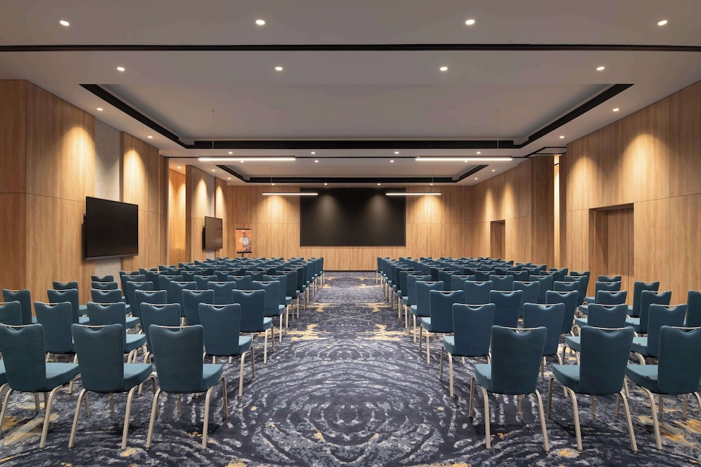 park inn by radisson hotel and apartments kuwait