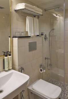 grand continent brookefield a sarovar portico affiliate hotel