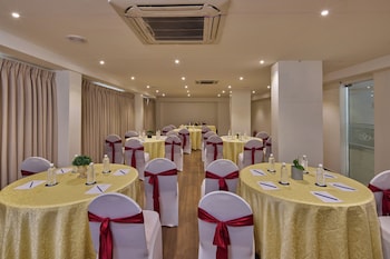 grand continent brookefield a sarovar portico affiliate hotel