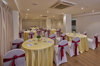 grand continent brookefield a sarovar portico affiliate hotel