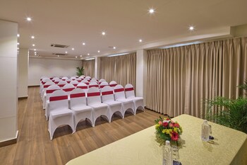 grand continent brookefield a sarovar portico affiliate hotel