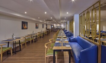 grand continent brookefield a sarovar portico affiliate hotel