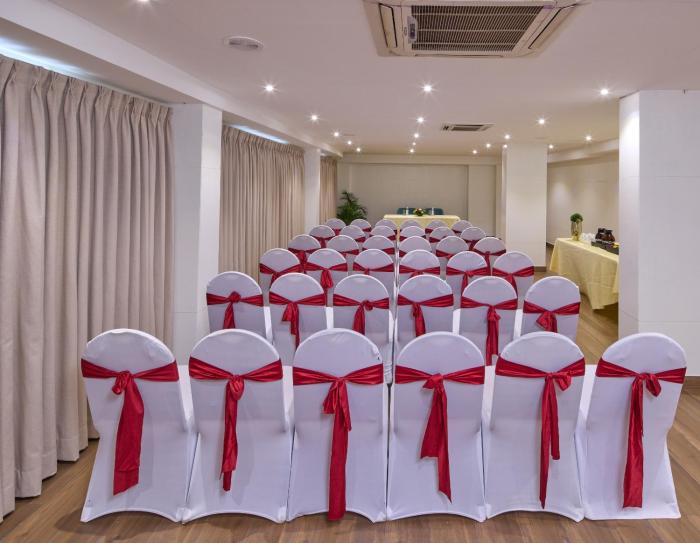 grand continent brookefield a sarovar portico affiliate hotel