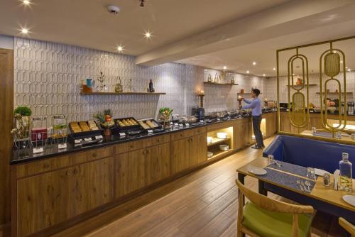 grand continent brookefield