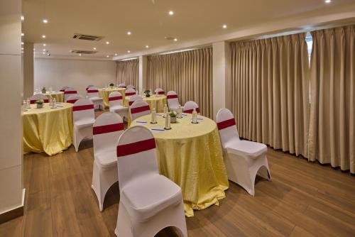 grand continent brookefield a sarovar portico affiliate hotel