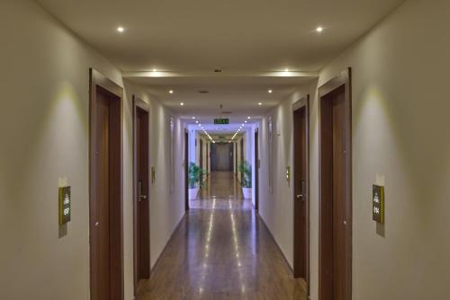 grand continent brookefield a sarovar portico affiliate hotel