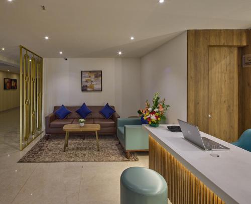 grand continent brookefield a sarovar portico affiliate hotel