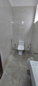 golden premier hotel near sr nagar