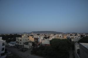 earthen bliss luxury 2bhk apt with balcony